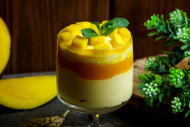 pasta-spaghetti-with-shrimps-sauce_1220-5072 1 (2)